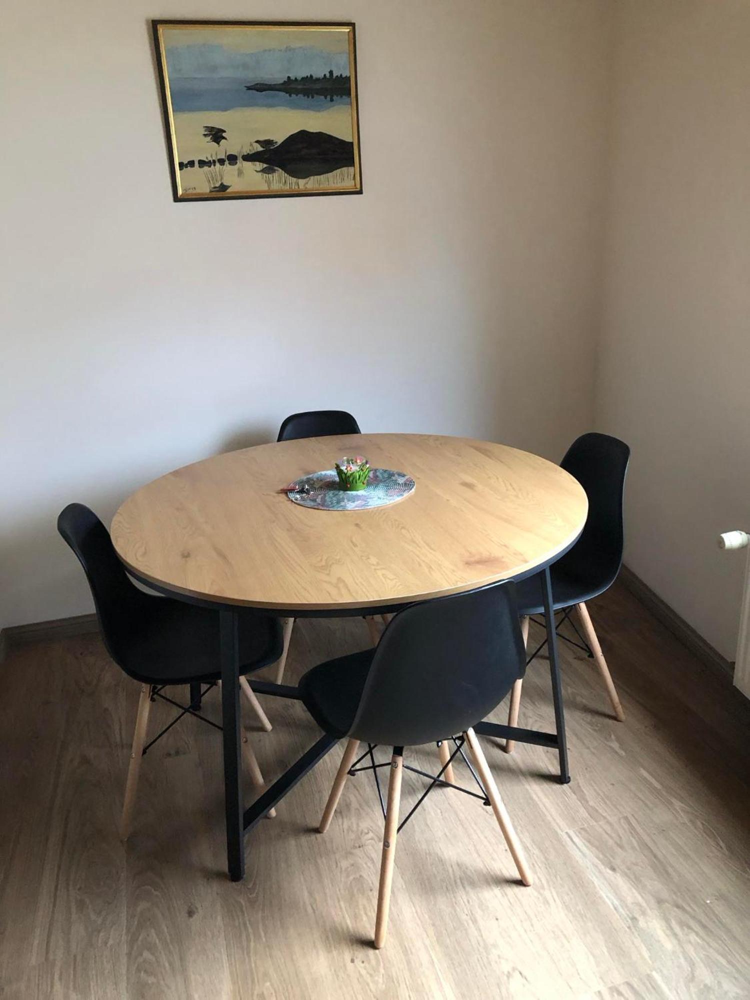 Kalevite Kodu 2-Toaline Apartment! Kuressaare Bagian luar foto
